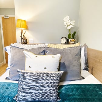 Classic 5 Bed Ensuite - Image 1