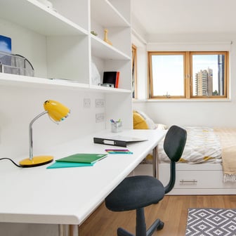 Gold Ensuite - Image 1