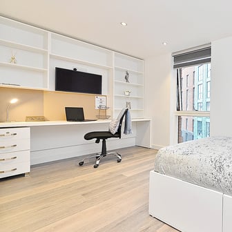 Large Premium Studio - Image 1