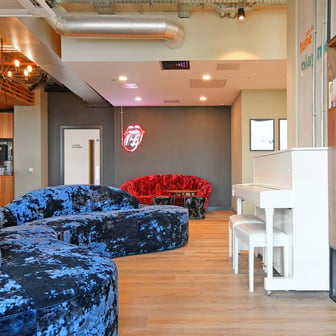 Platinum Studio - Image 12