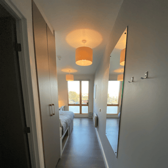 Premier Ensuite - Image 5