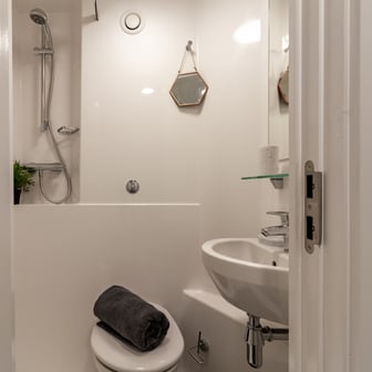 Classic 4 Bed Ensuite - Image 4