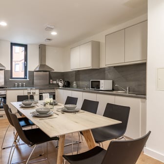 Classic Ensuite Townhouse - Image 5