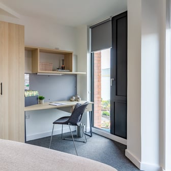 Premium 2 Bed Apartment - Image 2