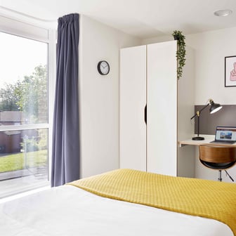 Gold Ensuite