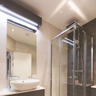 Silver One Bed Apartment - Image 3