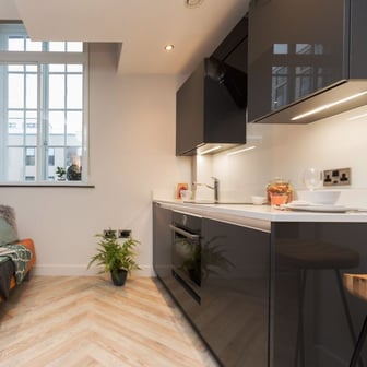 Silver One Bed Apartment - Image 2