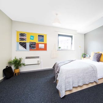 Premium Plus Ensuite - Image 2