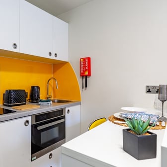 Studio Plus Ground Floor - Image 5