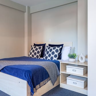 Premium Plus Studio - Image 1