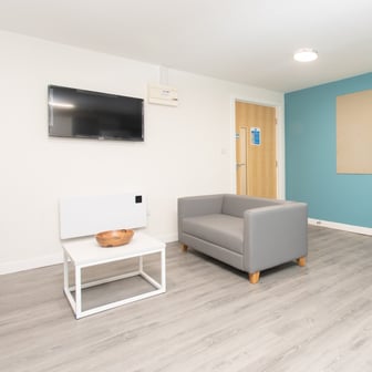 Deluxe Ensuite - Image 13