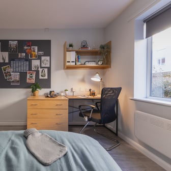 Silver En-suite - Image 6