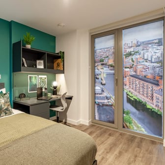 Deluxe Ensuite - Image 3