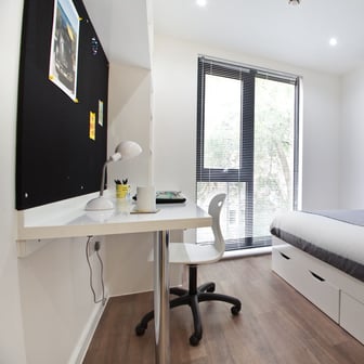 Premier 3 Bed - Image 1