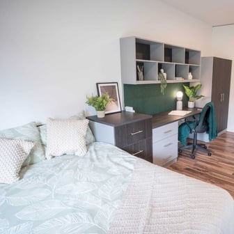 Premium Adaptable Studio - Image 1