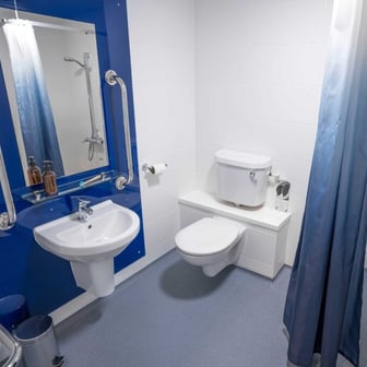 Luxury Adaptable Studio - Image 4