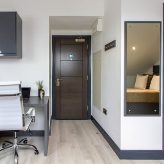 Executive Studio Plus - Image 2