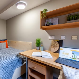 Classic Ensuite - Image 2