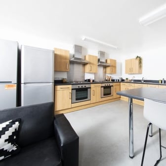 Non Ensuite - Gold - Image 9