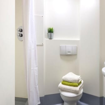 Example of Ensuite - Silver Ensuite