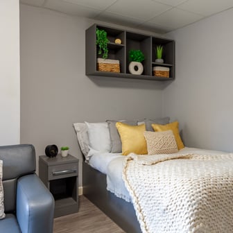 Luxury Studio - Image 2