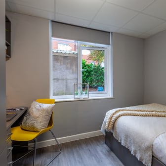 Deluxe Ensuite - Image 2