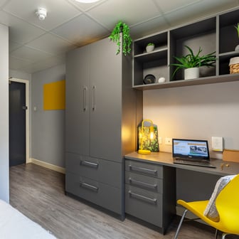 Deluxe Ensuite - Image 1