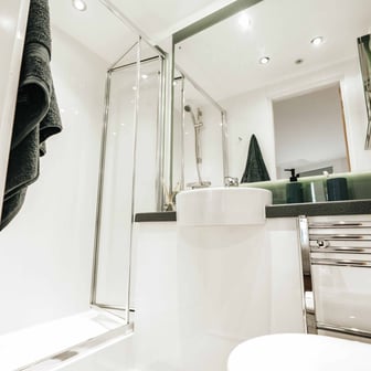 Silver En Suite (Washer/Dryer) - Image 5