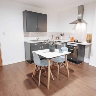 Platinum 1 Bed Apartment - Image 5