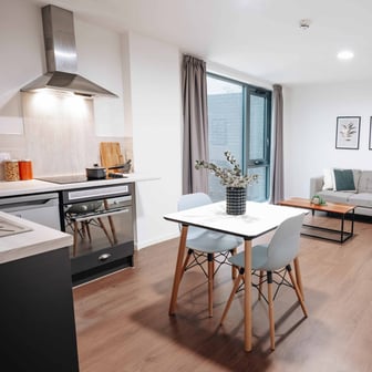 Platinum 1 Bed Apartment - Image 8