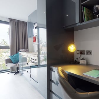 Executive Studio - Image 4