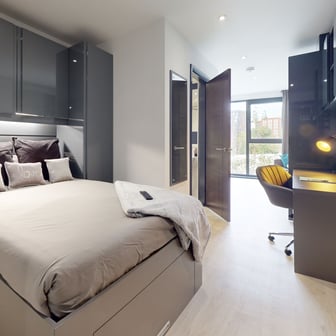 Executive Studio - Image 1