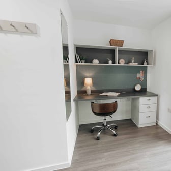 Gold En Suite - Image 3