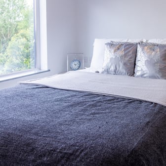 Penthouse Studio - Image 1