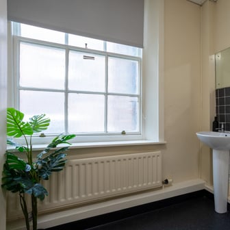 Gold Non Ensuite - Image 5