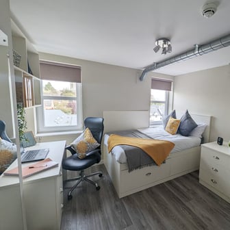 Deluxe Ensuite