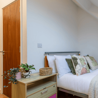 Bronze Ensuite - Image 1