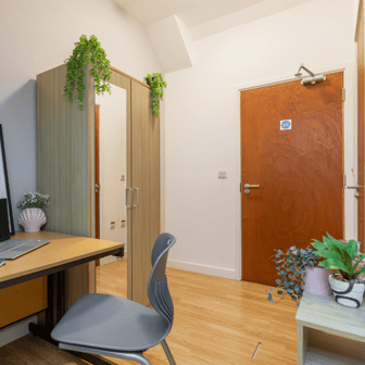 Bronze Ensuite - Image 2