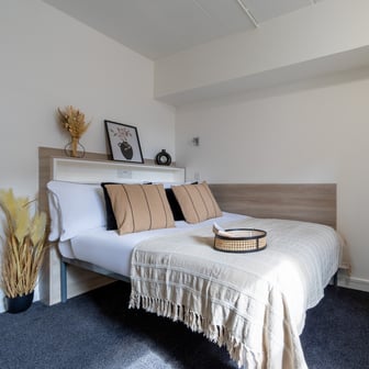Silver Non Ensuite - Image 2
