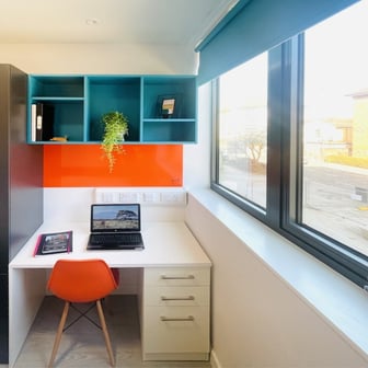 5 Bed Top Floor Ensuite - Image 3