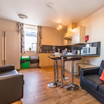 Classic 3 Bed Ensuite - Image 1