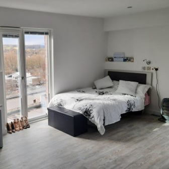 Premium Plus Studio - Image 5
