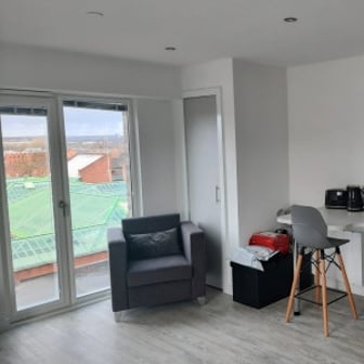Premium Plus Studio - Image 6