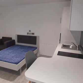 Premium Studio (Room Type 1) - Image 4