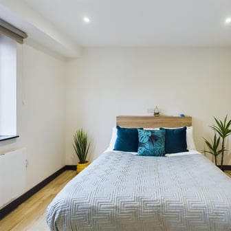 Platinum Studio - Image 1