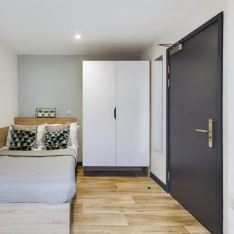 Ensuite Townhouse - Image 1