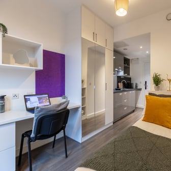 Premium Studio - Image 1