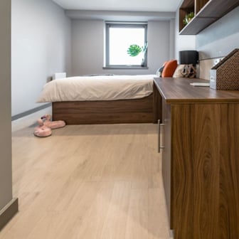 Classic Ensuite - Image 2