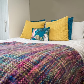 One Room Apartment - Image 1