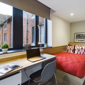 Gold Ensuite - Image 1